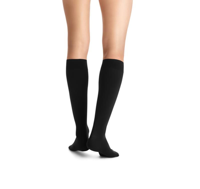 Jobst Softfit Opaque Knee High Closed Toe, Size L, 15-20mmhg, Classic Blackmore Info... - BeHope