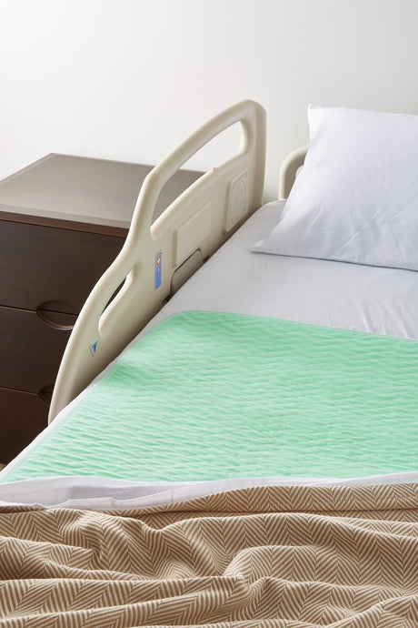 34" X 36" QUICK-DRY POLY LAMINATED BLUE OUTER COVER WITH GREEN FACING