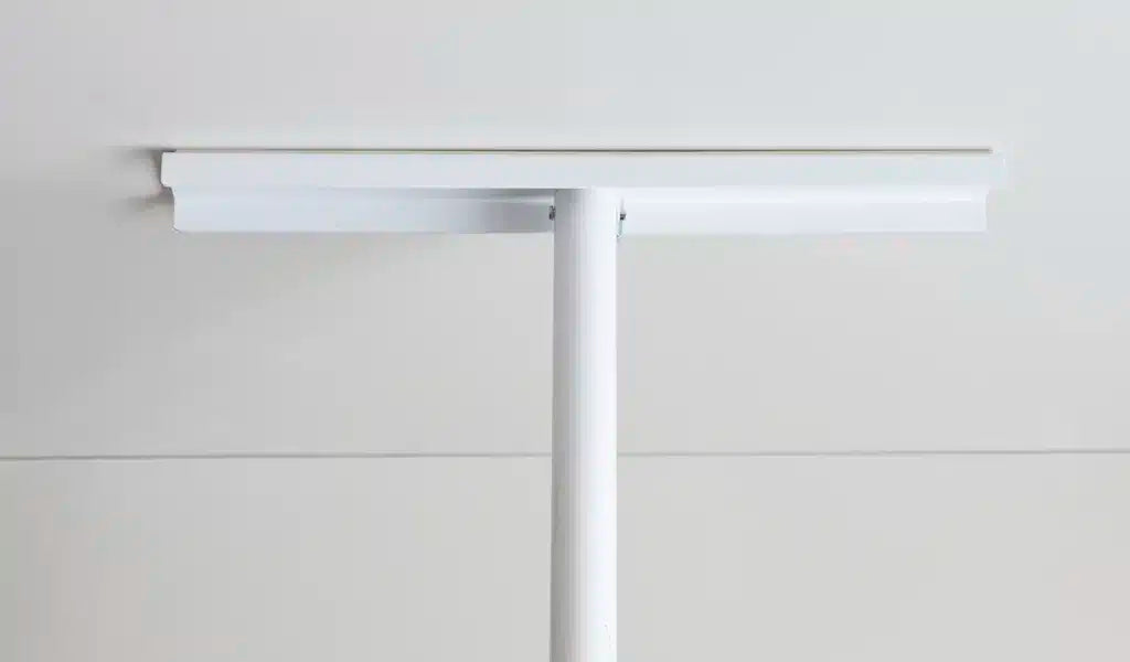 Poste de piso a techo