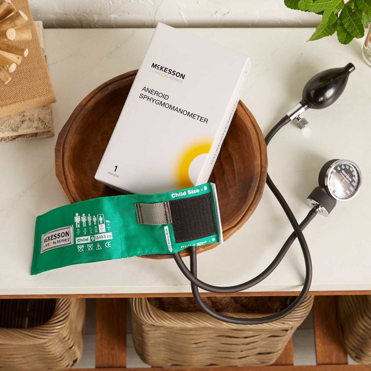Aneroid Sphygmomanometer Unit McKesson LUMEON™ Pediatric Cuff Nylon Cuff 13 - 19.5 cm Pocket Aneroid