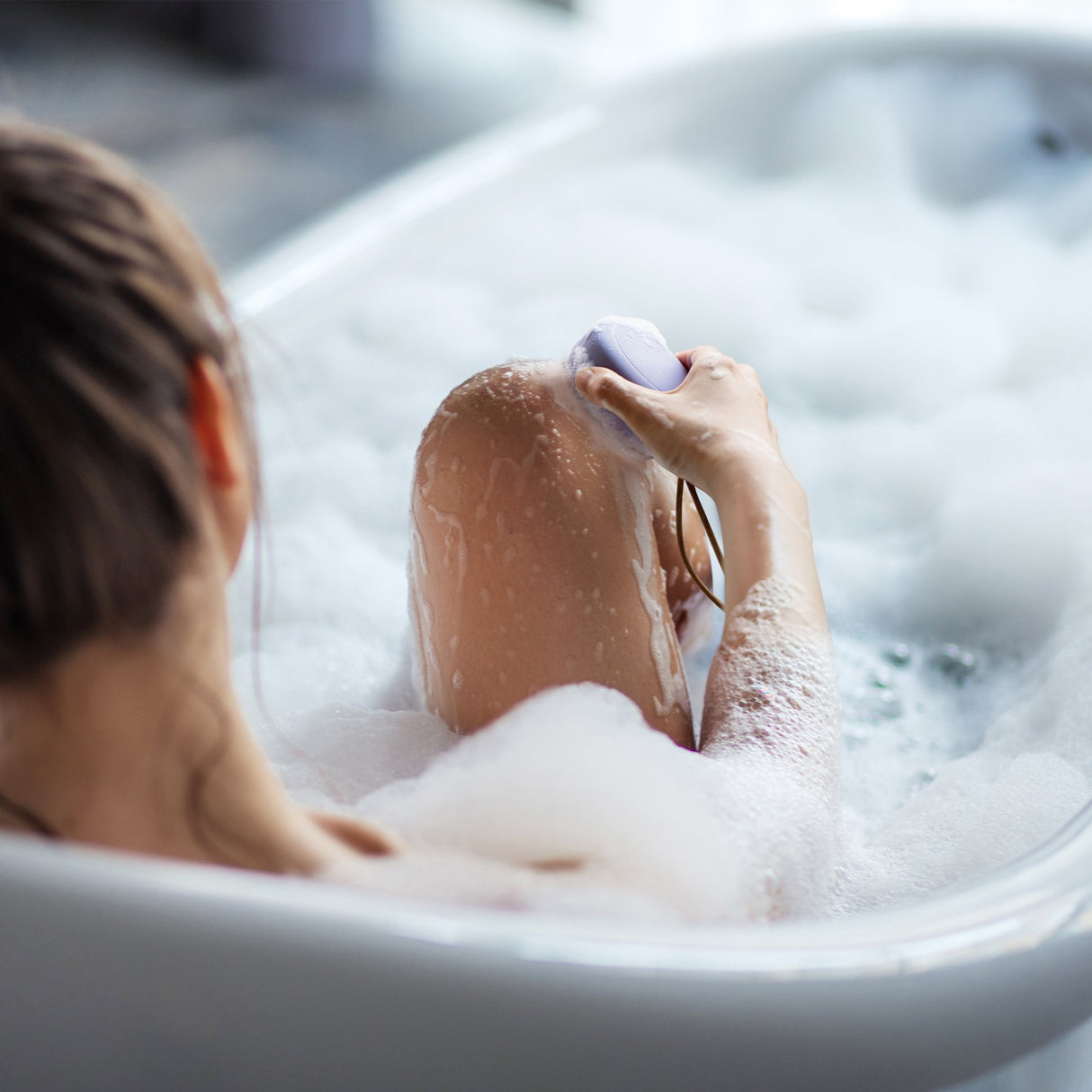 Body Cleansing Brush and Massage Device LUNA™ 4 body