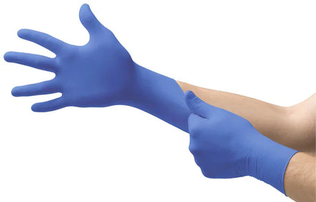 Gants en nitrile Ultraform bleu cobalt, taille L, manchette standard de 2,4 mil (boîte de 600)