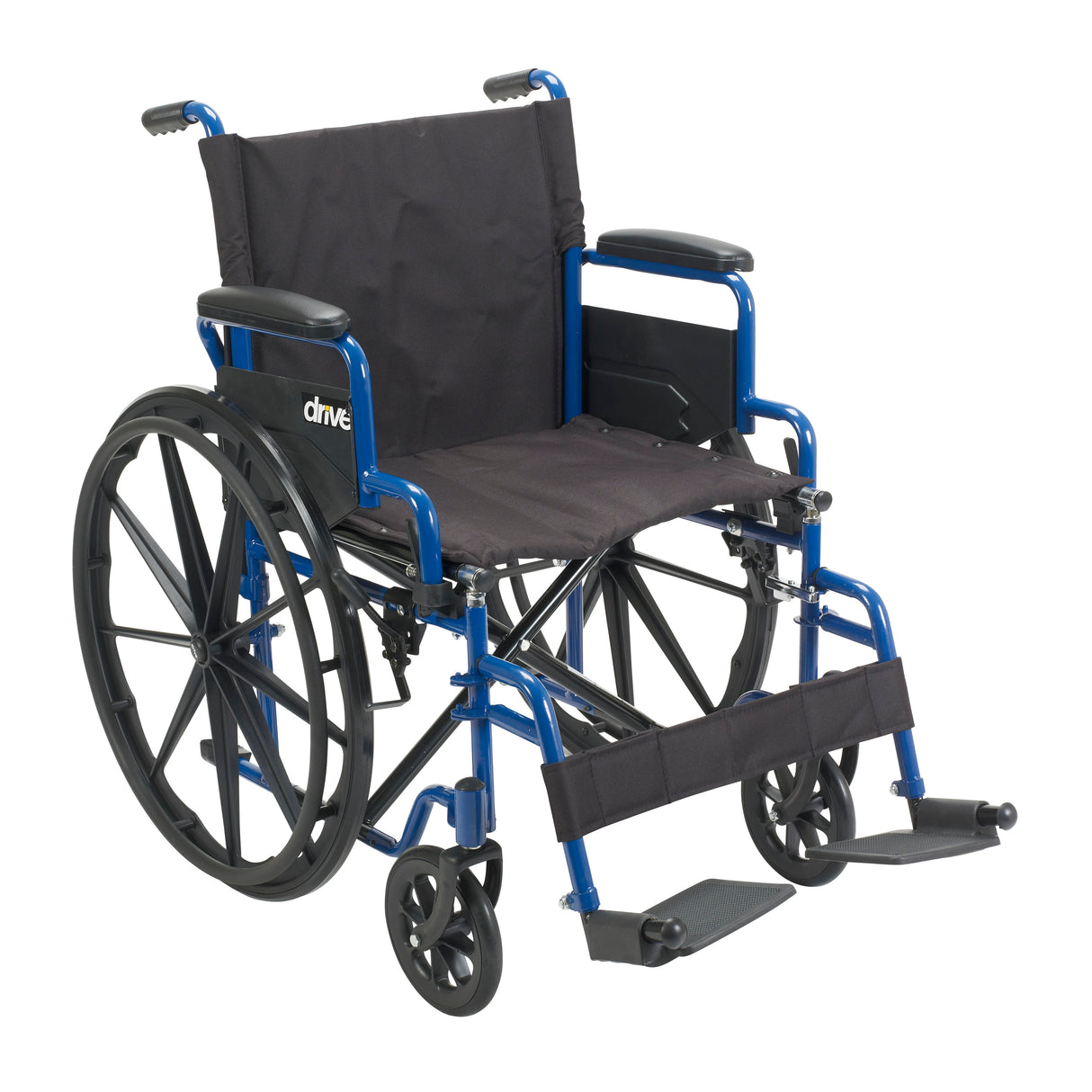 Silla de ruedas Blue Streak con apoyabrazos abatibles, reposapiés abatibles y asiento de 16"