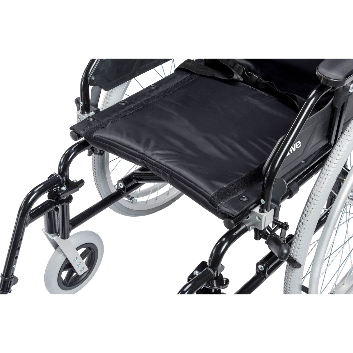 Lynx Ultra Lightweight Wheelchair, Elevating Leg Rest, 18" Seat