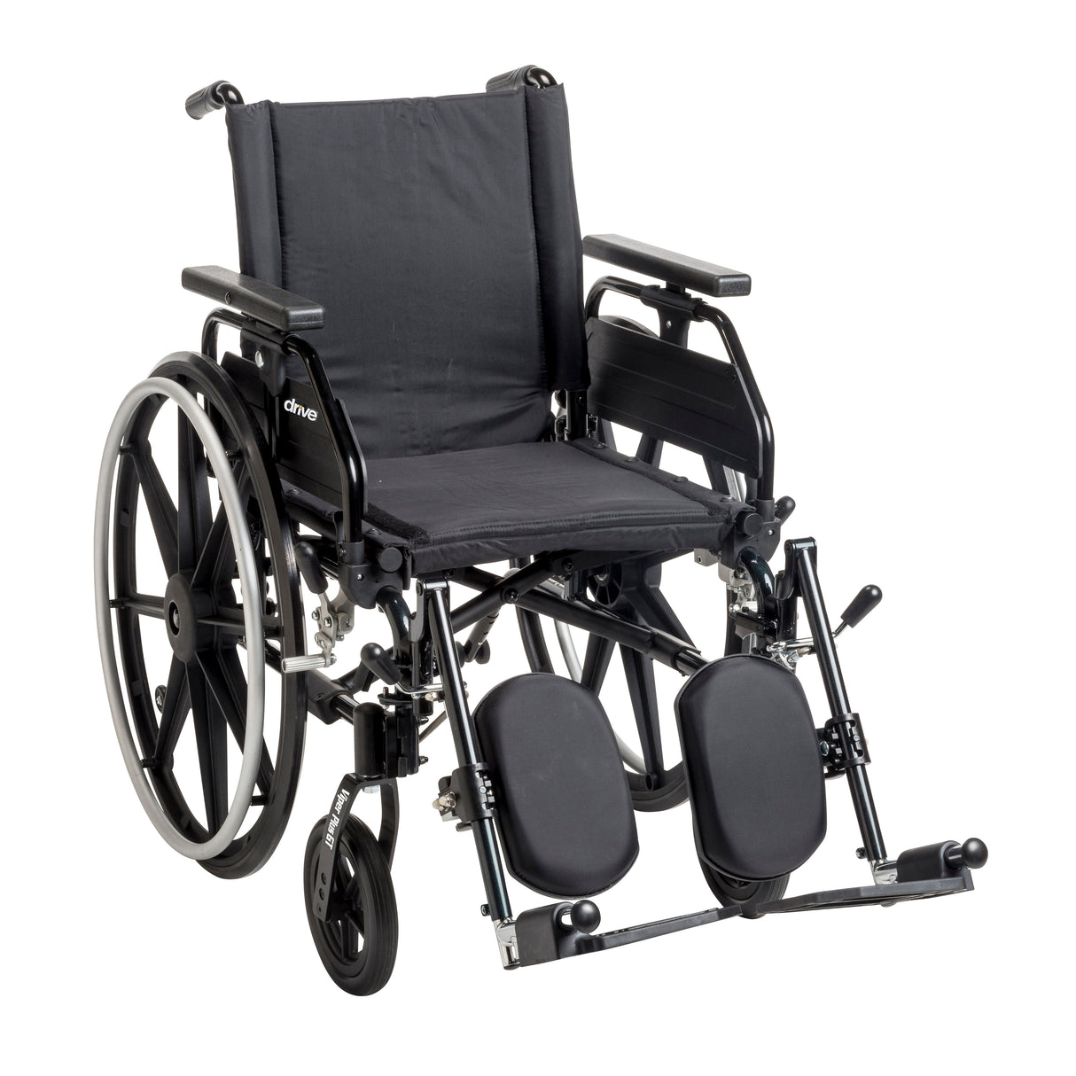 Silla de ruedas Viper Plus GT con apoyabrazos universales, reposapiernas elevables y asiento de 20"